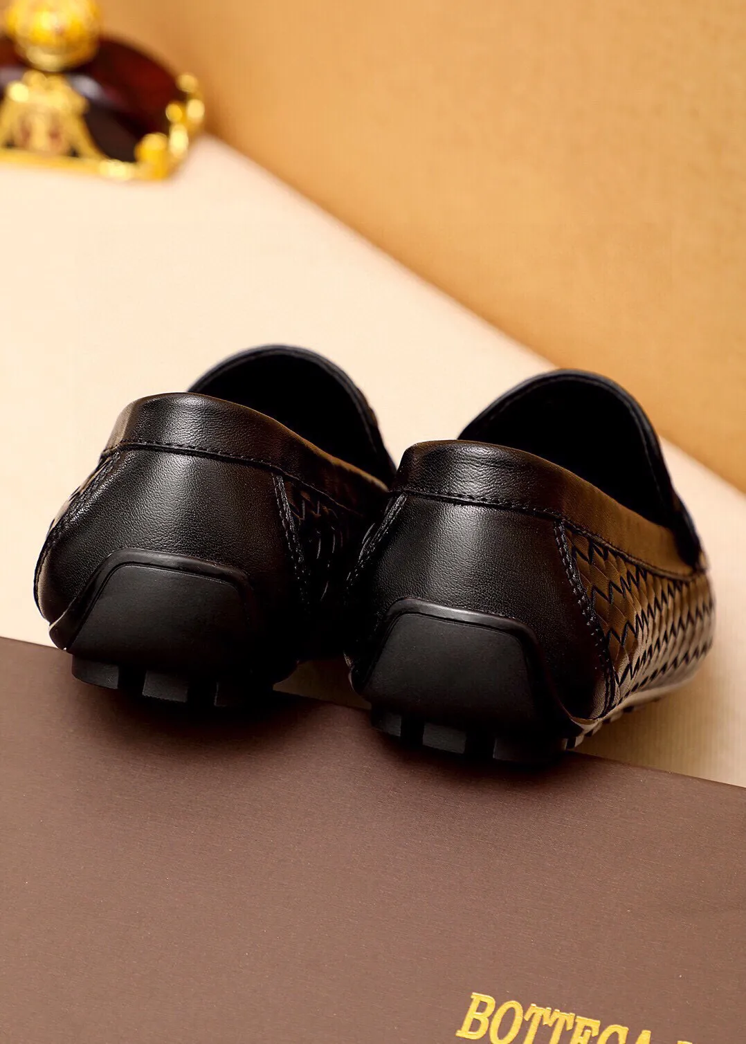 Men's shoes 💰: 500 💐BV men's slip-on shoes® [BOTTEGA VENETA] official website counter new model, one-to-one mold opening ⚠Italian calfskin ➕Hand-woven ➕Cow leather lining. Driving slip-ons, available at counters, sizes 38～44 (45🉑️customized)